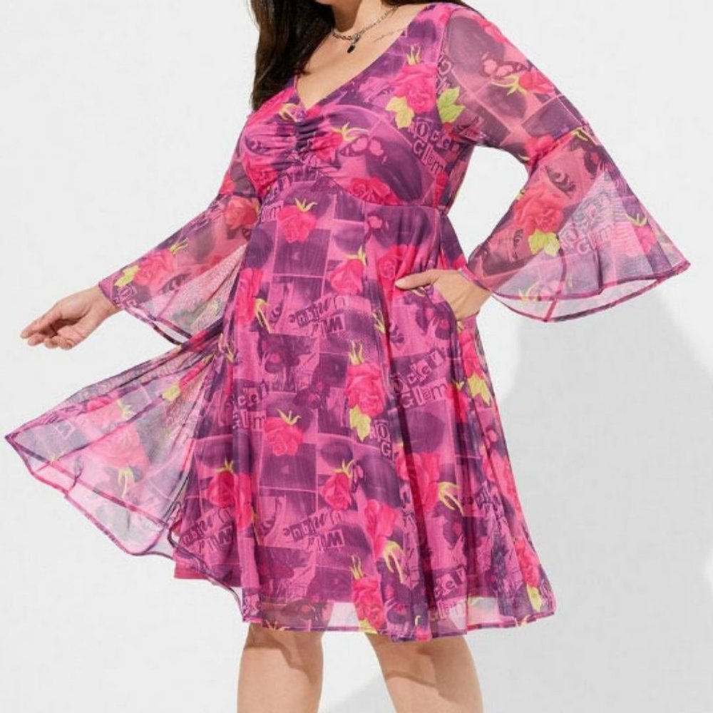 3X Torrid Betsey Johnson Mini Bell Sleeve Dress
